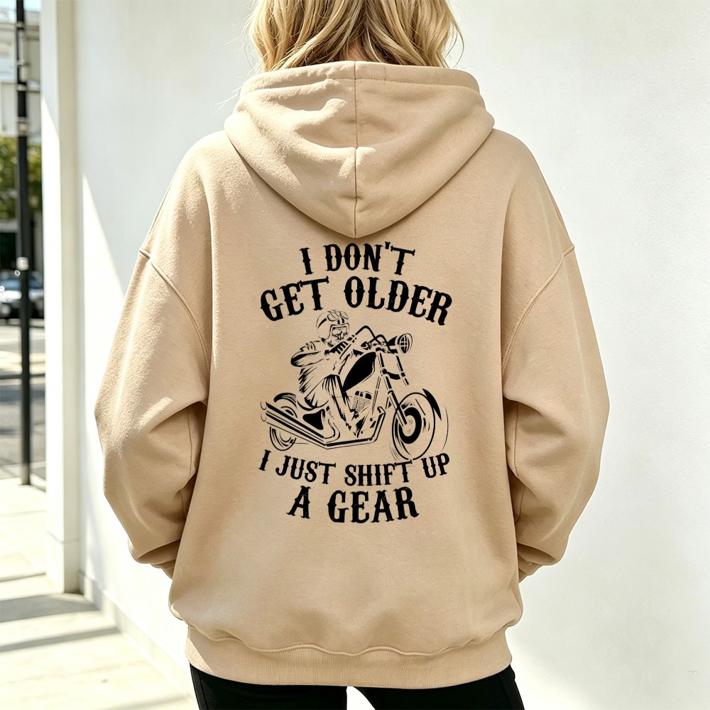 나는 나이가 들어가는 게 아니라, 단지 더 강력해지는  - Motorcycle Gear Hoodie 리뷰 및 가격